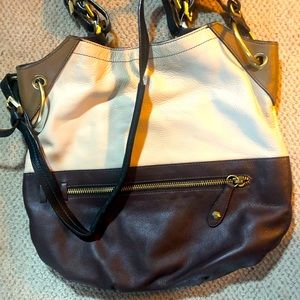 Gorgeous orYany Sydney